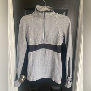 Lululemon Run Full Tilt Pullover Herringbone Light Grey and Black US Size 6